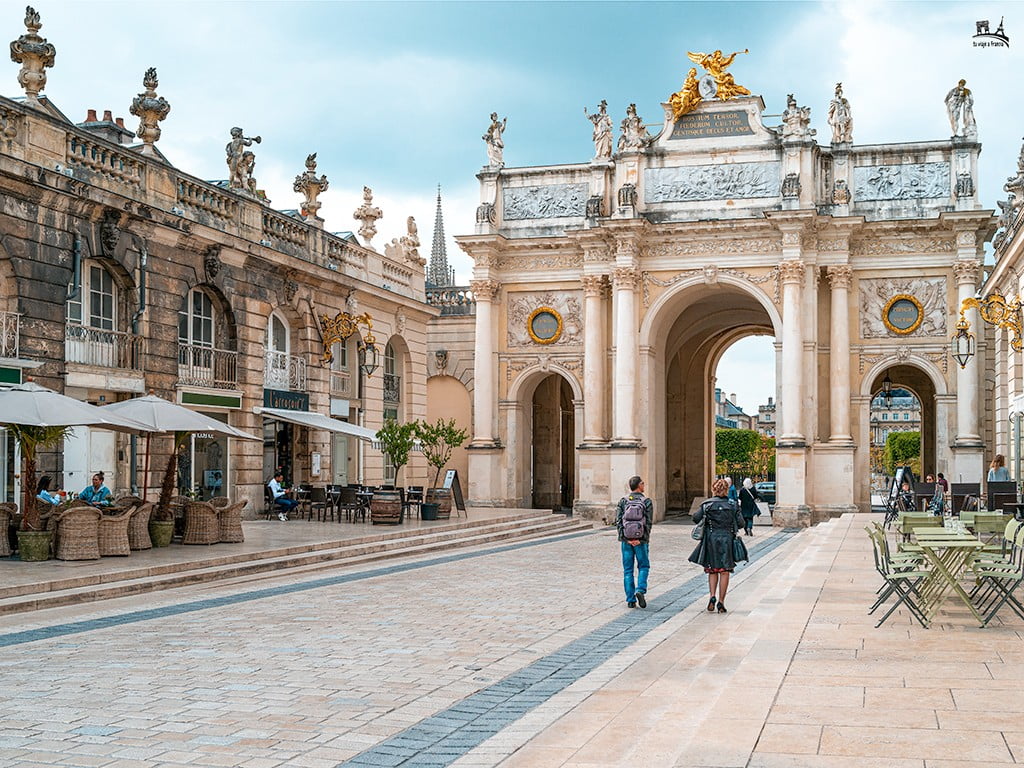 Descubre el encanto de las calles de París con un recorrido virtual 360°