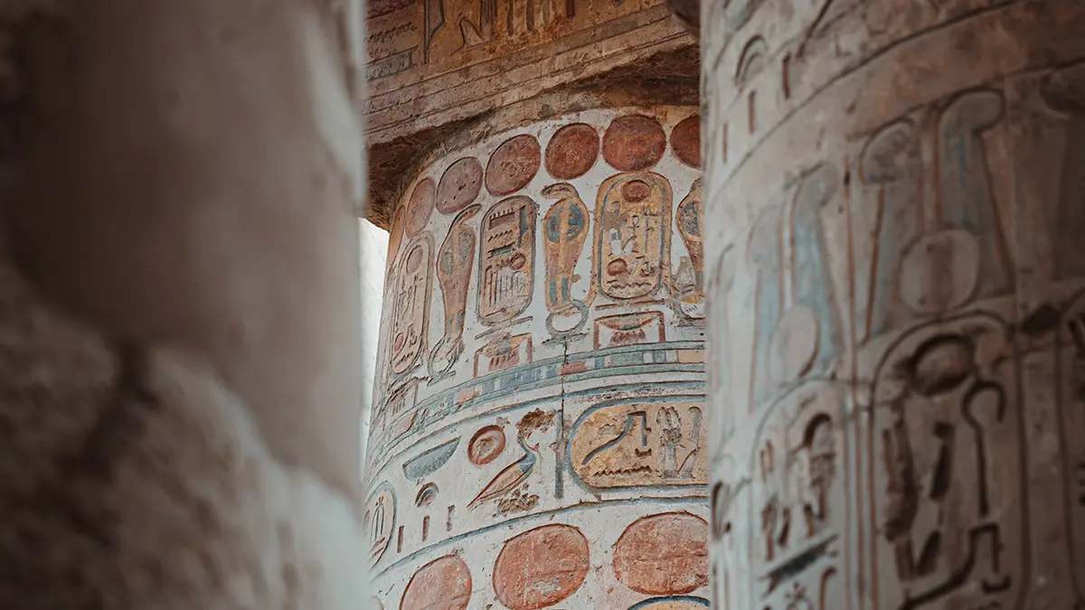 Descubre el legado del antiguo Egipto con un tour en línea por el Museo Egipcio de El Cairo