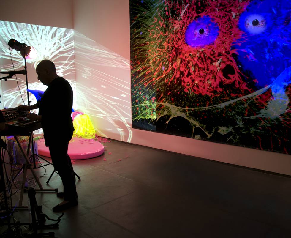 Descubre el Museo de Arte Contemporáneo de Chicago desde tu computadora