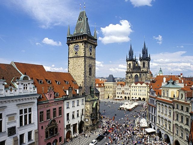 Descubre la encantadora Praga a través de nuestra experiencia virtual