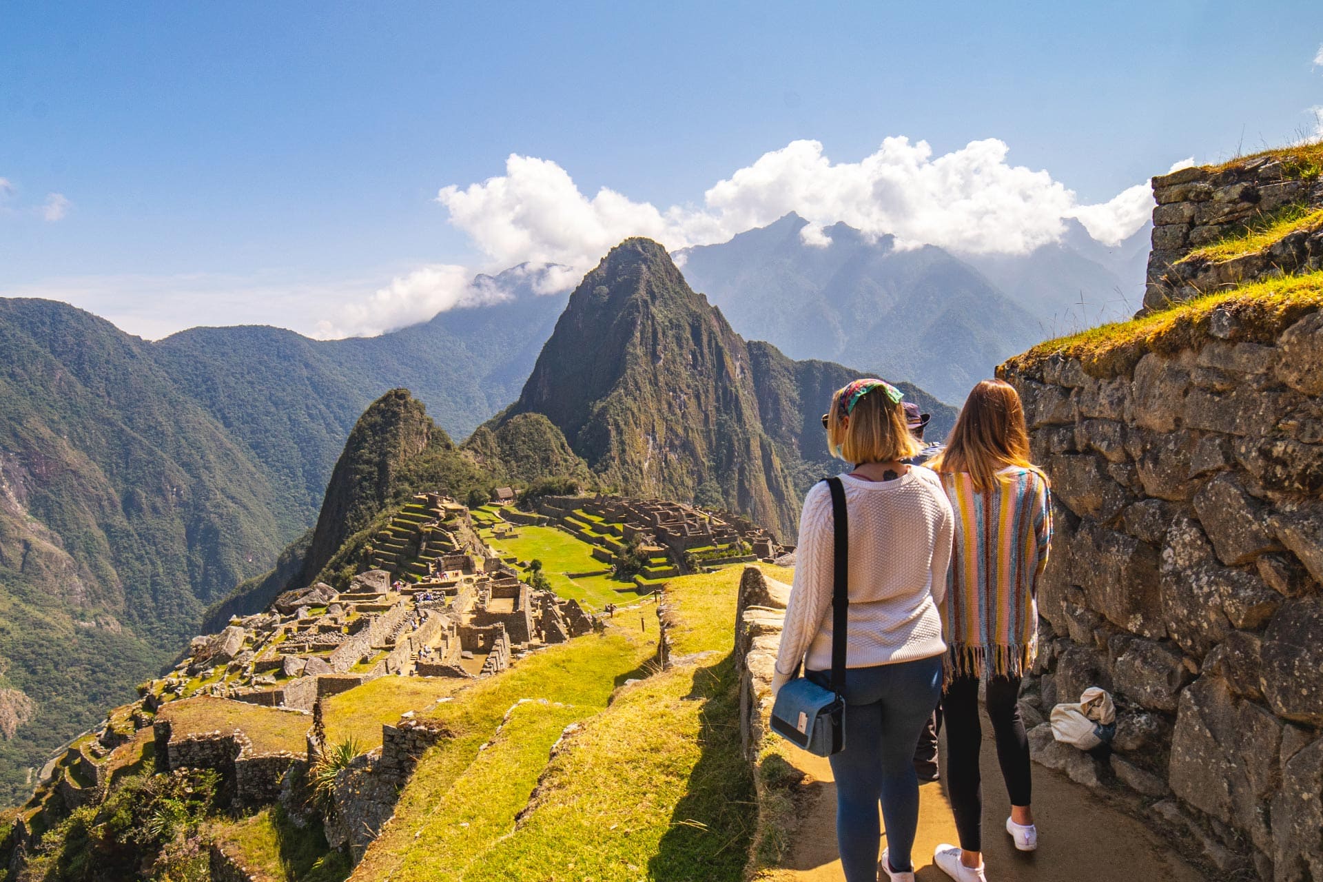 Descubre la misteriosa ciudad perdida de Machu Picchu en línea