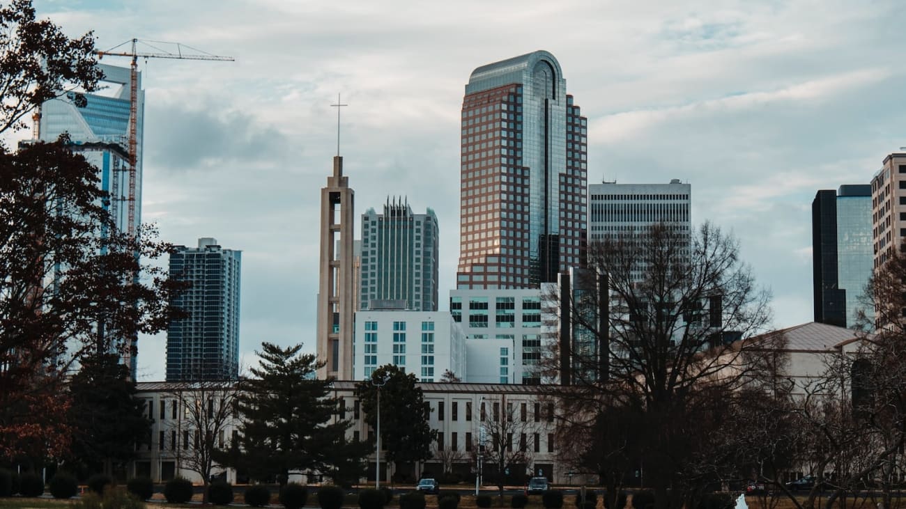 Explora destinos inolvidables con nuestras experiencias virtuales en línea