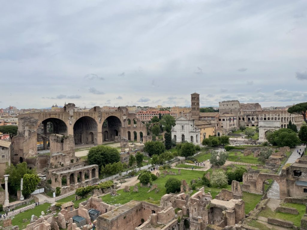 Explora el corazón de la antigua Roma: el Foro Romano