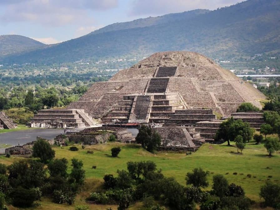 Paseo digital por las pirámides de Teotihuacán en México