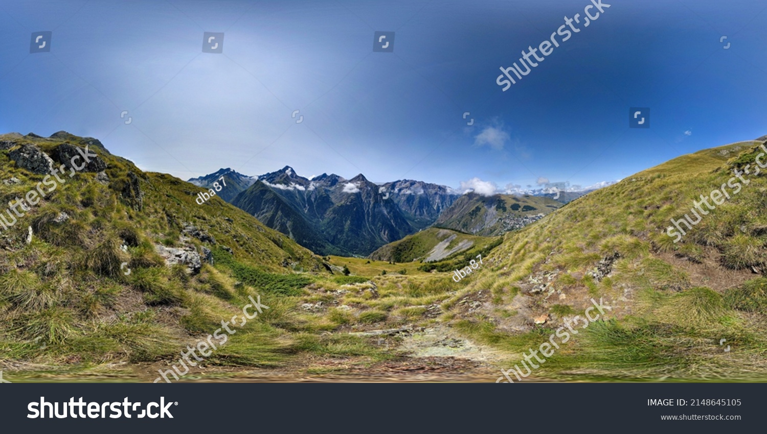 Viaja virtualmente a las impresionantes montañas de los Alpes