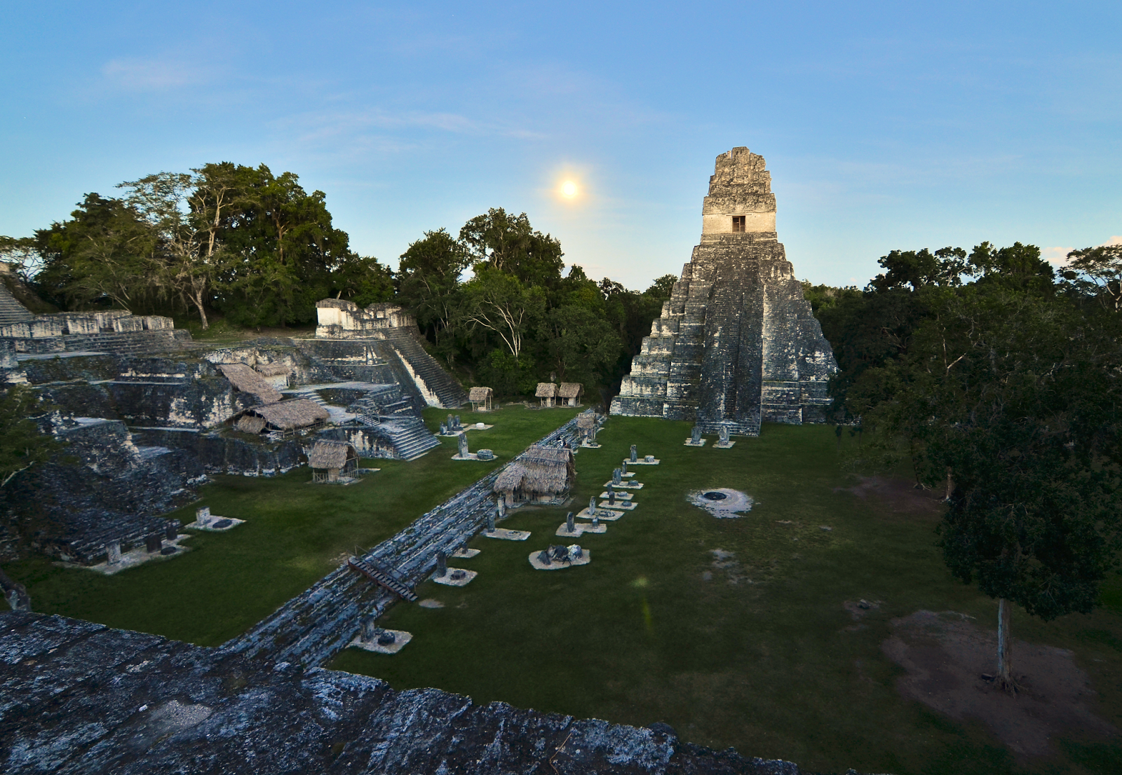 Viaje virtual a los sitios arqueológicos de Tikal en Guatemala