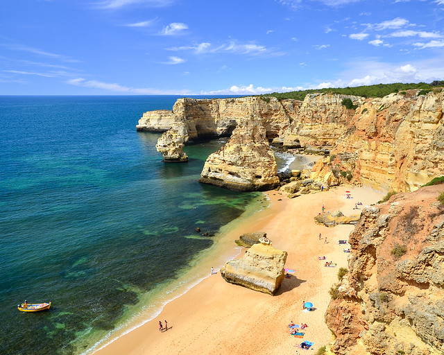 Vive la experiencia de pasear por las playas de Portugal en un recorrido en línea